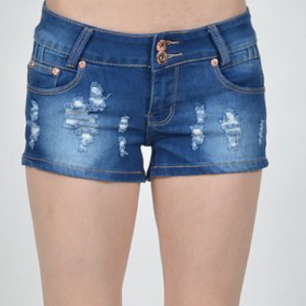 Size 28 shorts NWT